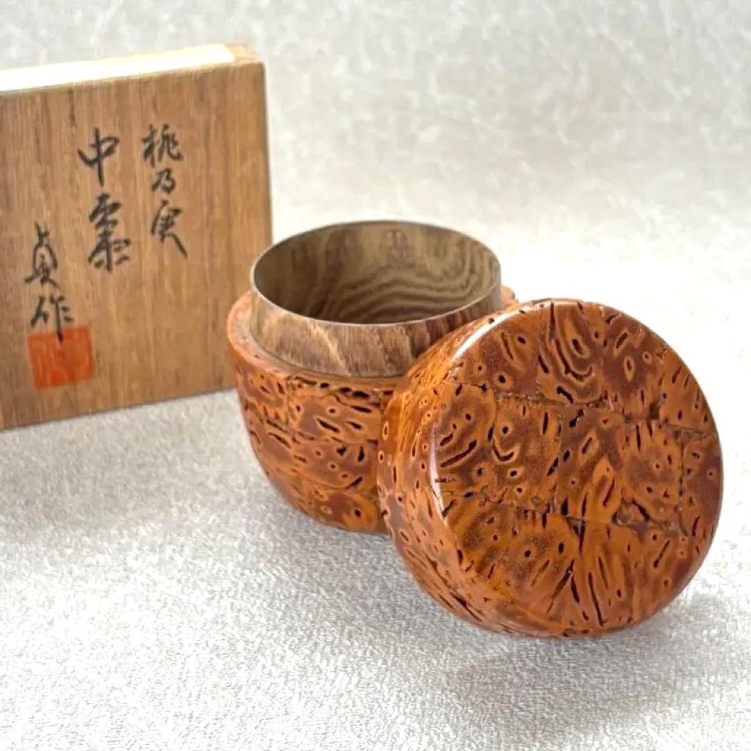 桃乃実 中棗 貞作 茶道具 鴨田徳康 桃乃実 中棗 貞作 茶道具 鴨田徳康 高さ…7.5cm 口径…5.5cm